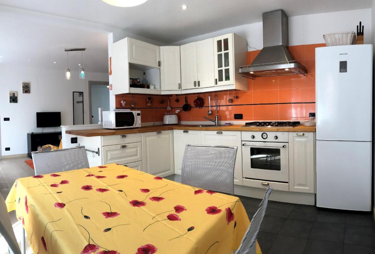 House Claudia By Holiday World Appartement Genua Buitenkant foto