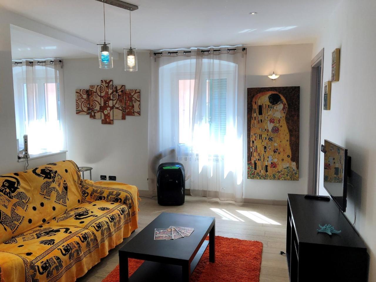 House Claudia By Holiday World Appartement Genua Buitenkant foto